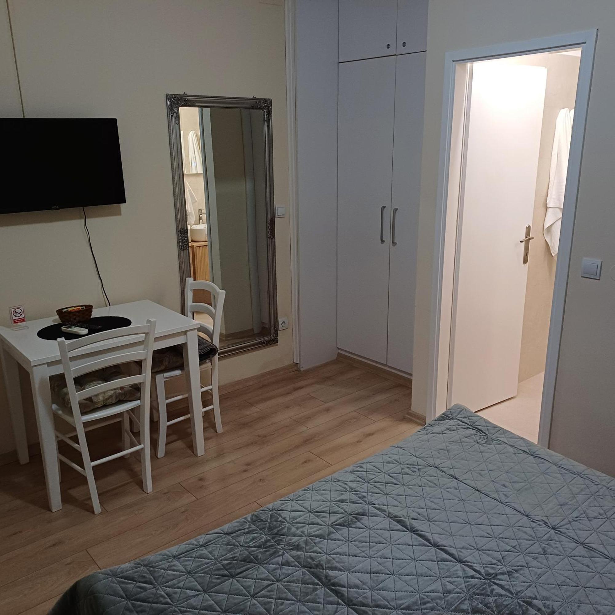 Rooms Kvestic Ντουμπρόβνικ Εξωτερικό φωτογραφία
