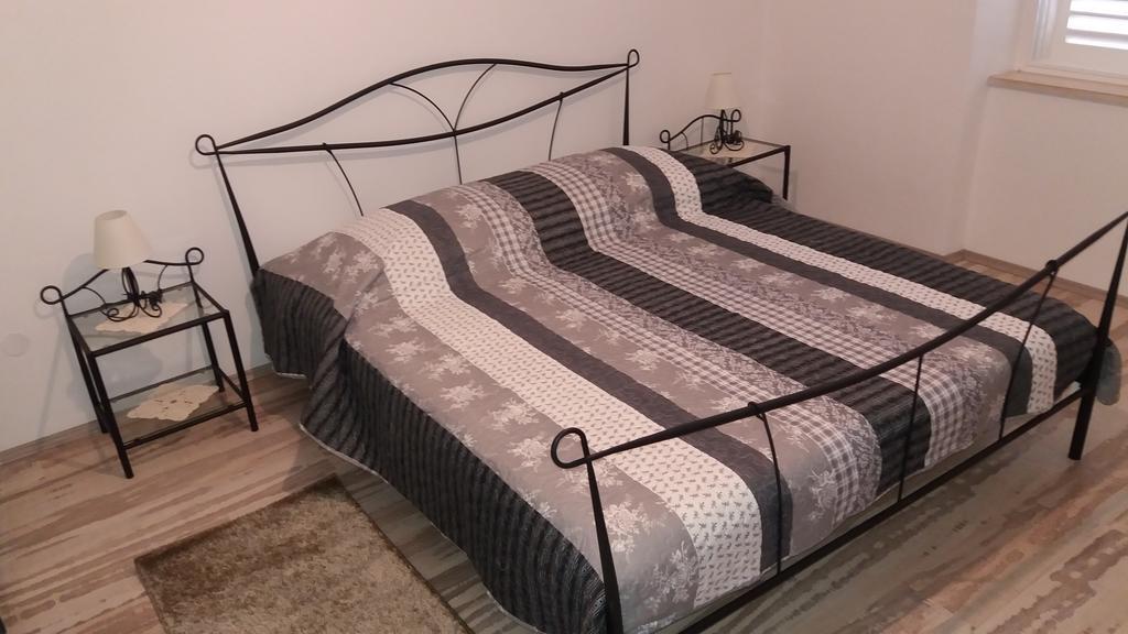 Rooms Kvestic Ντουμπρόβνικ Εξωτερικό φωτογραφία