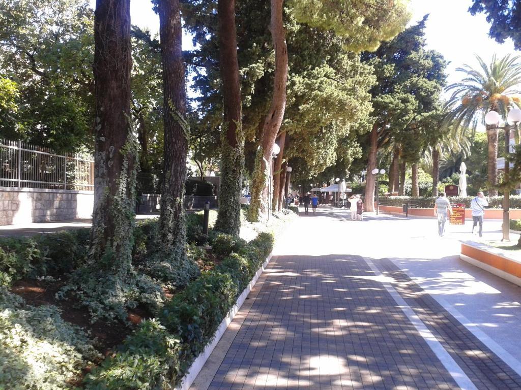 Rooms Kvestic Ντουμπρόβνικ Εξωτερικό φωτογραφία